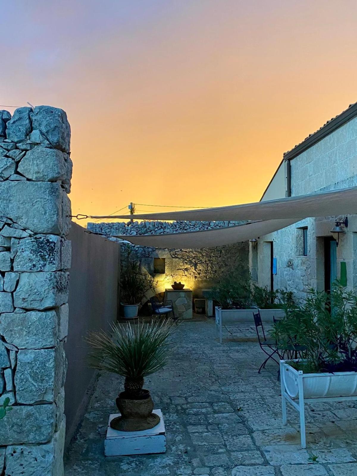 Mastro Vanni - Urban Masseria Ragusa Exterior foto